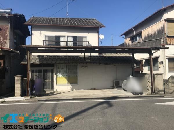 Spacious 6LDK Home with Ample Parking in Imabari - Photo 1