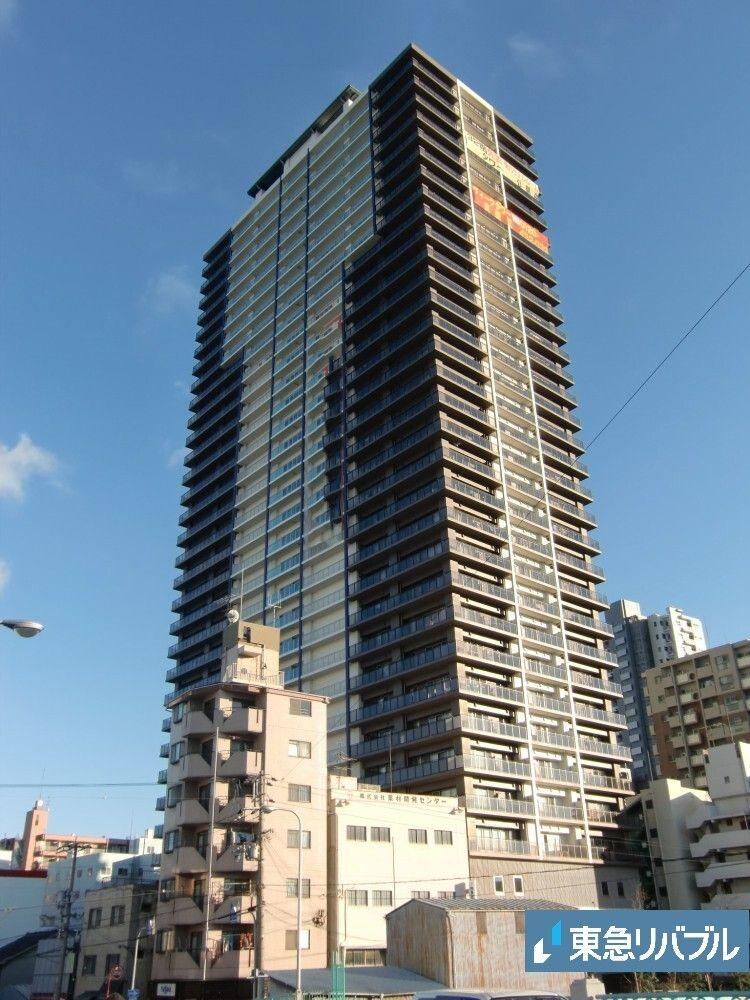 3LDK apartment in Nishi Ward, Osaka - Photo 1