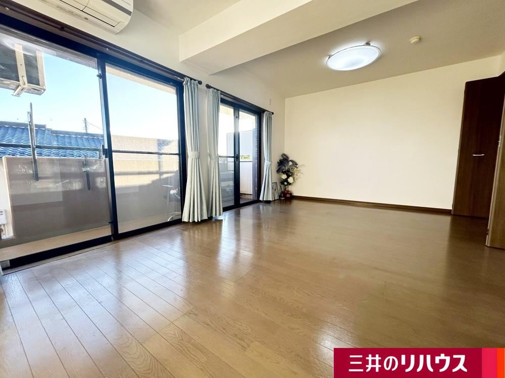 Renovated 1LDK+S Apartment in Wako City - Photo 1