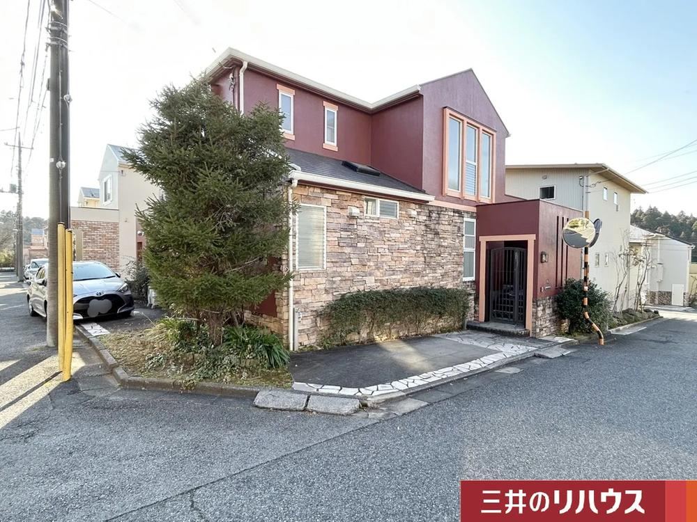 Spacious 4LDK House in Asumigaoka - Photo 1