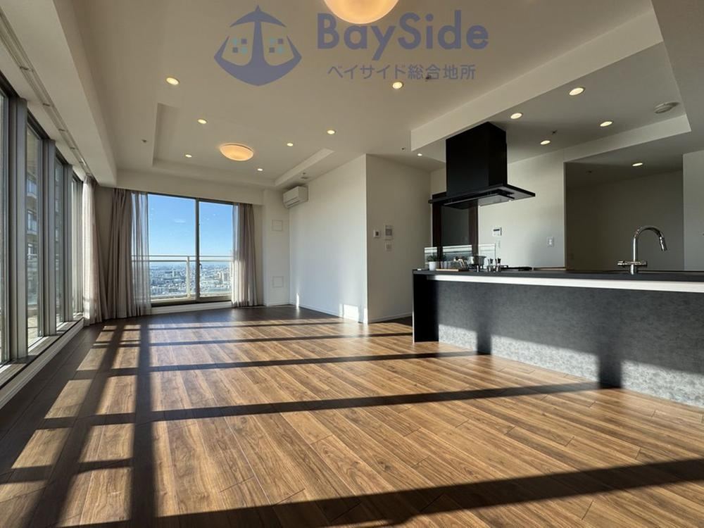 Spacious 3LDK Riverside Apartment in Shimomaruko - Photo 1
