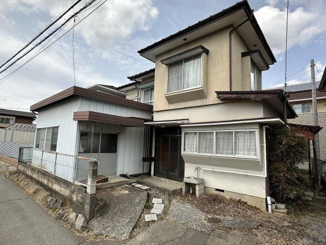 Spacious 6DK Home in Okaya - Photo 1