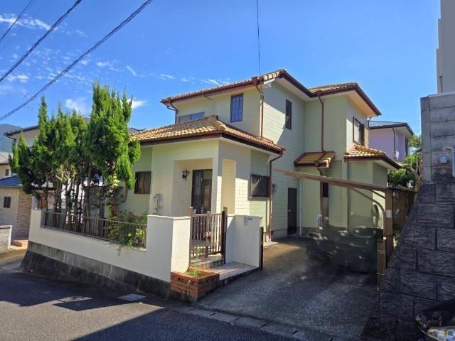 Quiet 4LDK House in Hirayamadai - Photo 1