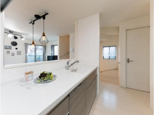 3LDK House Built in 2019 with Option to Convert to 4LDK - Photo 1