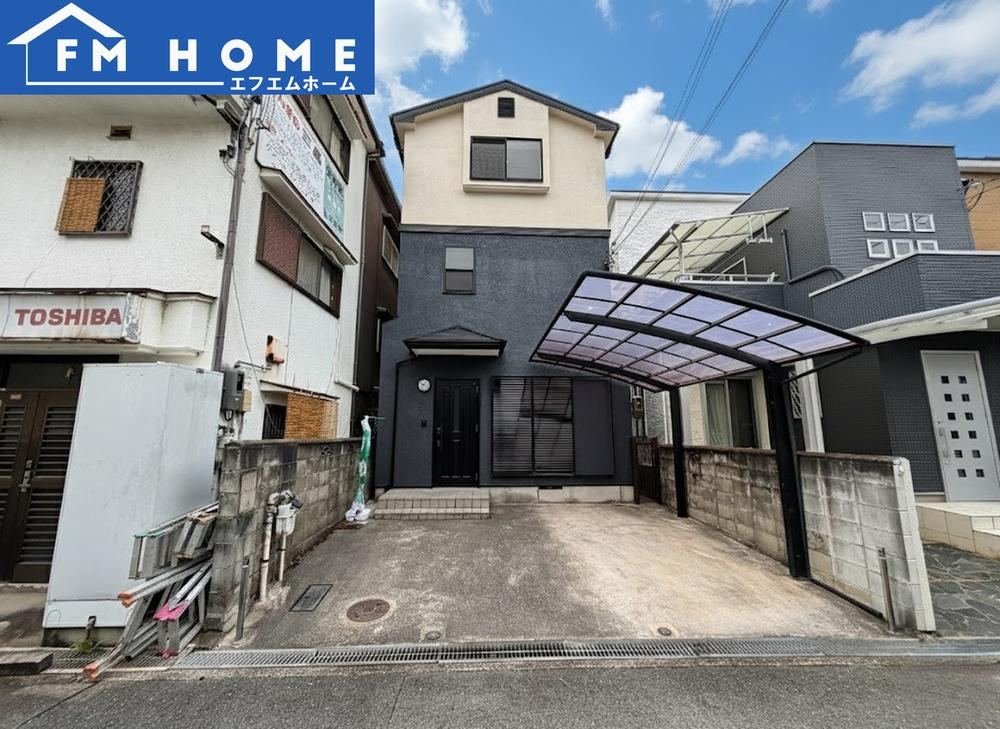 Stylish 3LDK Home with Modern Amenities - Photo 1