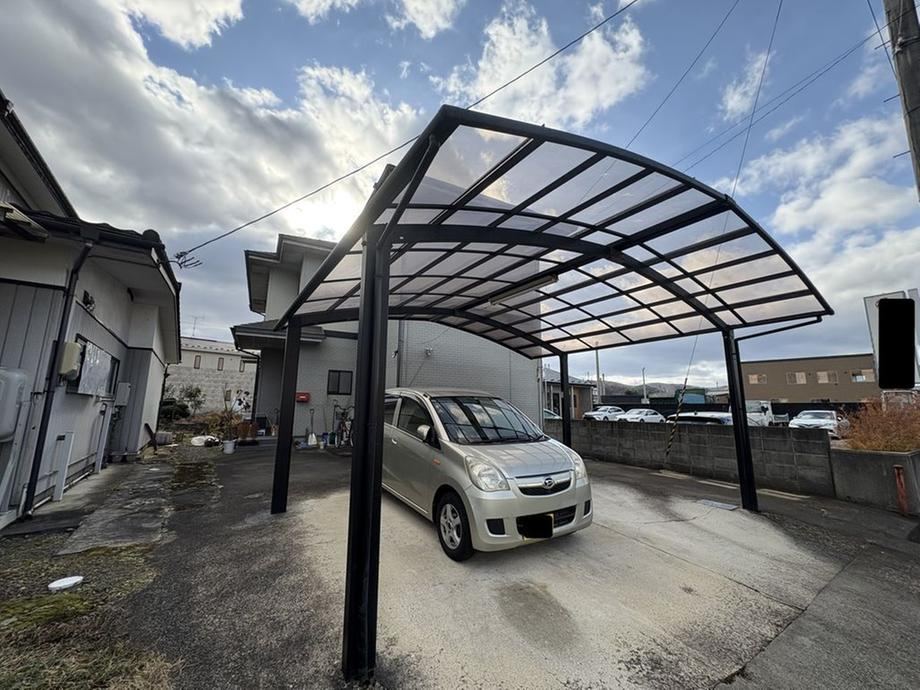 Sunny 4LDK Home in Kamiaiko - Photo 1