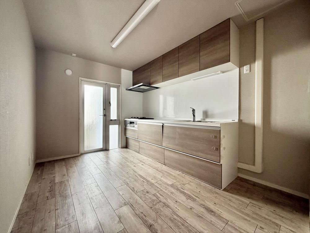 Spacious 4LDK Apartment in Fujisawa with Pet Options - Photo 1