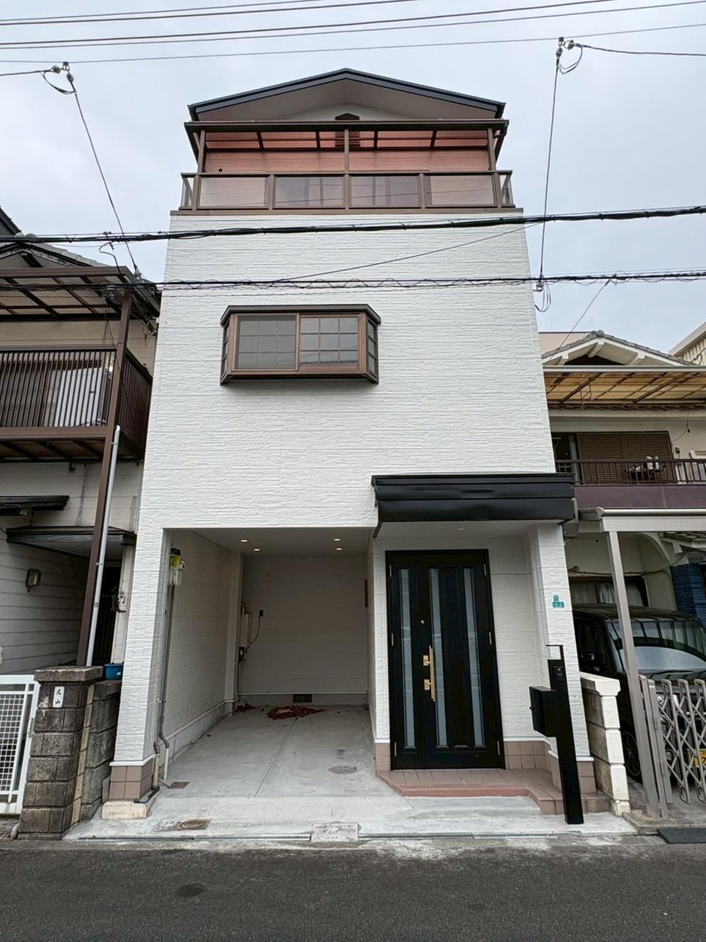 Renovated 4LDK House in Hirano, Osaka - Photo 1