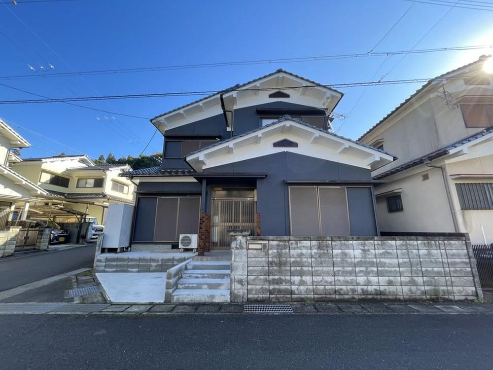 Fully Renovated 4DK House with Electric Features - Photo 1