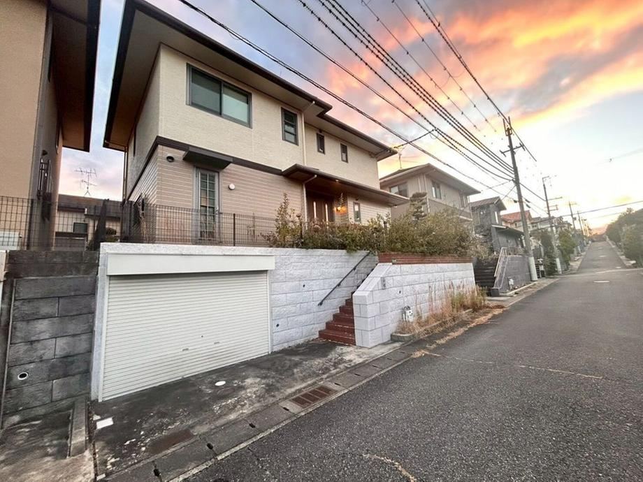 Spacious 5LDK Home in Nishinomiya Sakura-dai - Photo 1