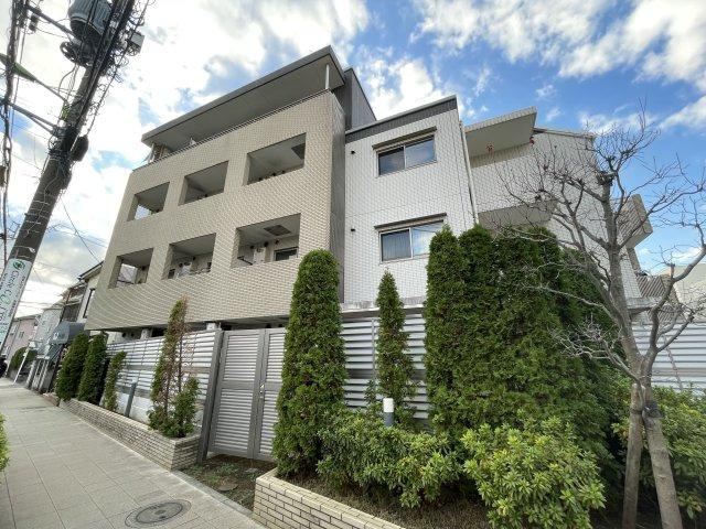 1LDK apartment in Setagaya Ward, Tokyo - Photo 1