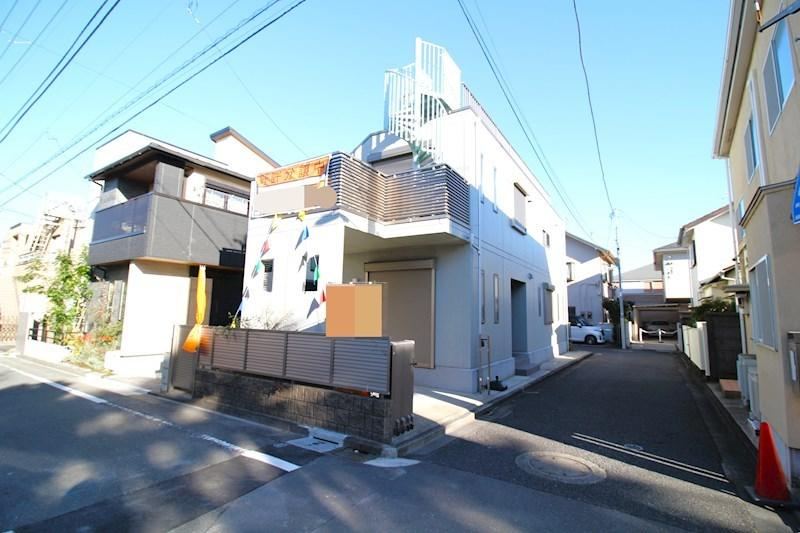 Bright 3LDK Home in Suginami - Photo 1
