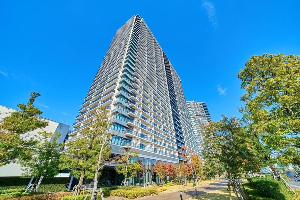 3LDK apartment in Koto Ward, Tokyo - Photo 1