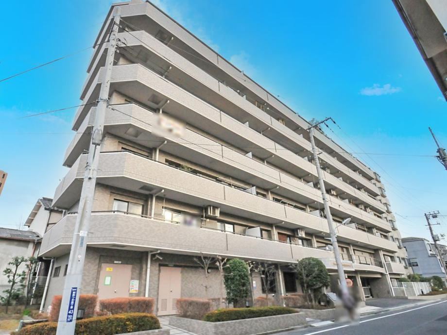 Newly Renovated 3LDK Apartment in Higashi-Yotsugi - Photo 1