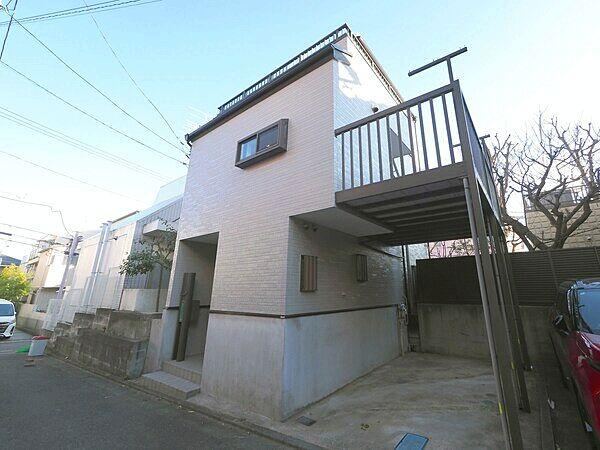 Convenient 4DK Home with Modern Amenities - Photo 1