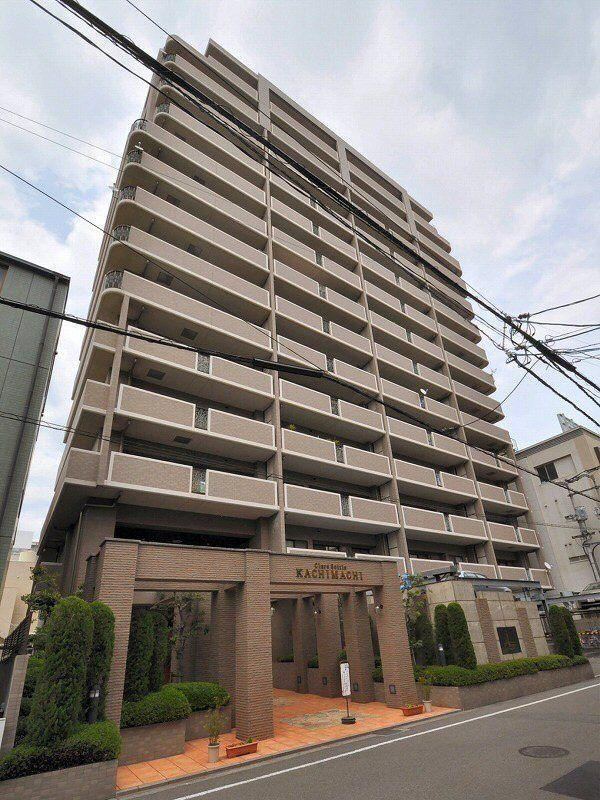 2LDK apartment in Matsuyama, Ehime - Photo 1