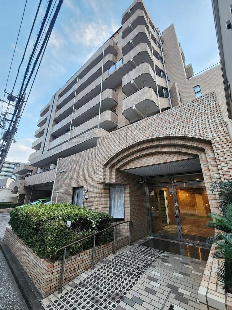 Spacious 1K Apartment with Balcony in Namamugi - Photo 1