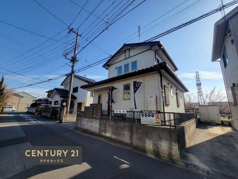 2LDK Detached House with Renovations in Koga - Photo 1