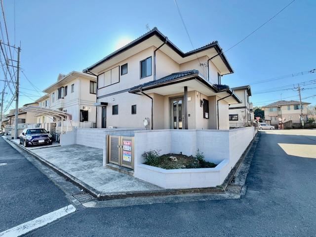 Fully Renovated 4LDK Home in Moriya - Photo 1