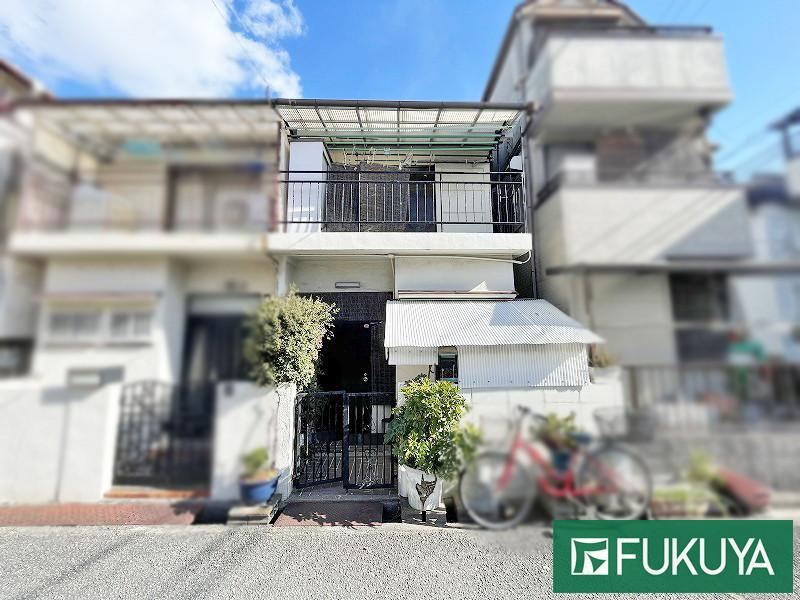 3K House with Storage Near Mukogawa Station - Photo 1