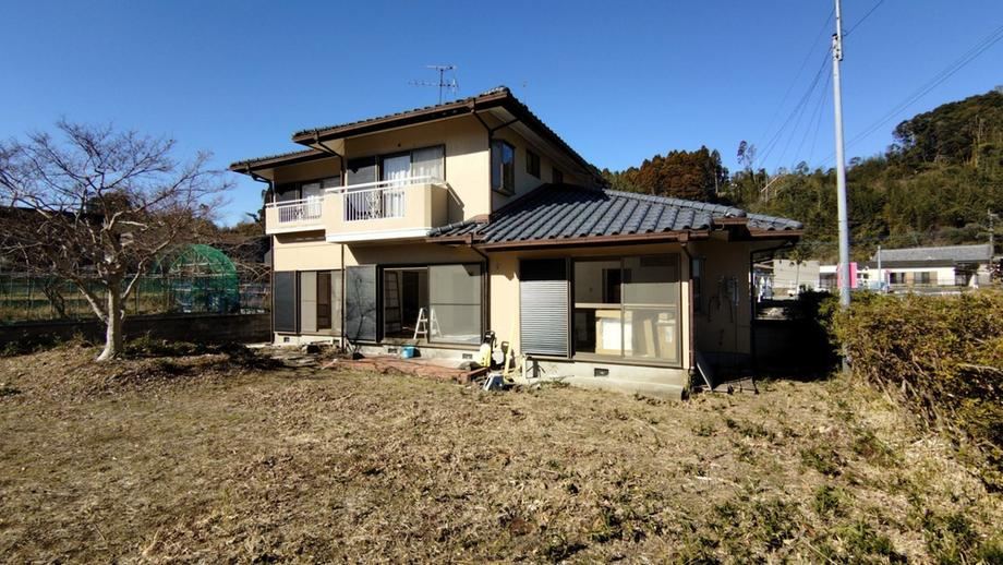 Spacious 5LDK House in Takaoka - Photo 1