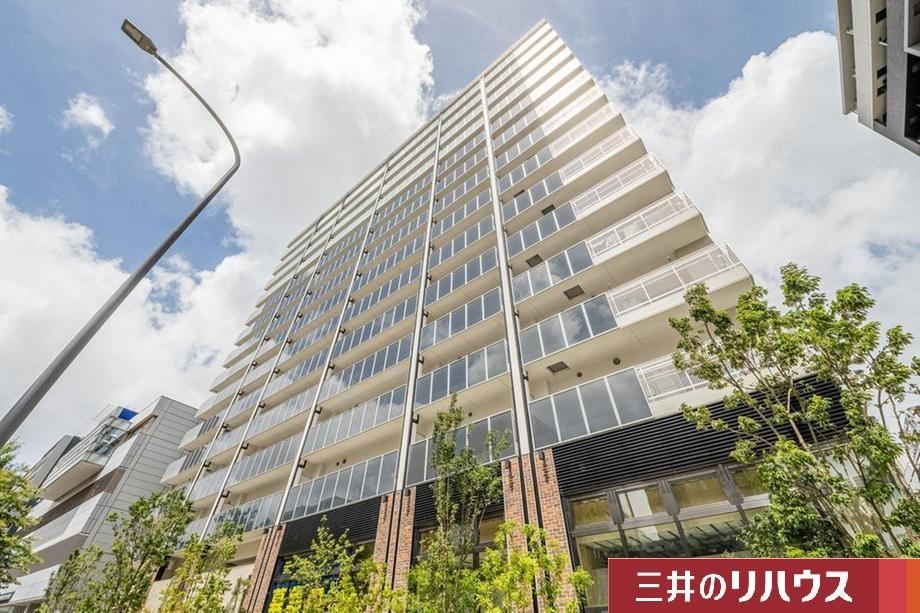 Modern 2LDK Apartment in Shin-Yokohama - Photo 1