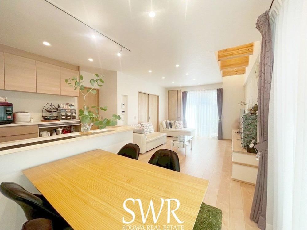 Modern 4LDK House in Taisho-gane - Photo 1