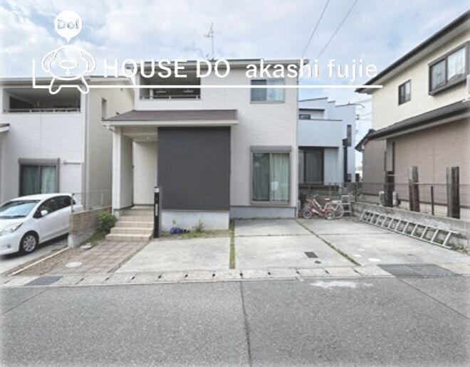 Convenient 4LDK House with 2-Way Access in Akashi - Photo 1