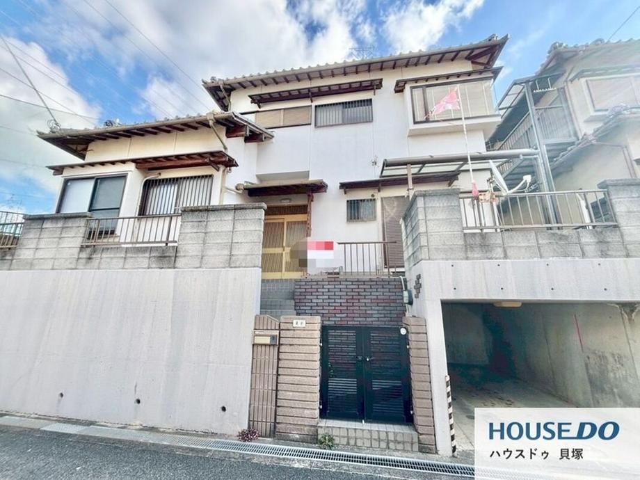 4LDK with Garage in Quiet Kumatori Neighborhood - Photo 1