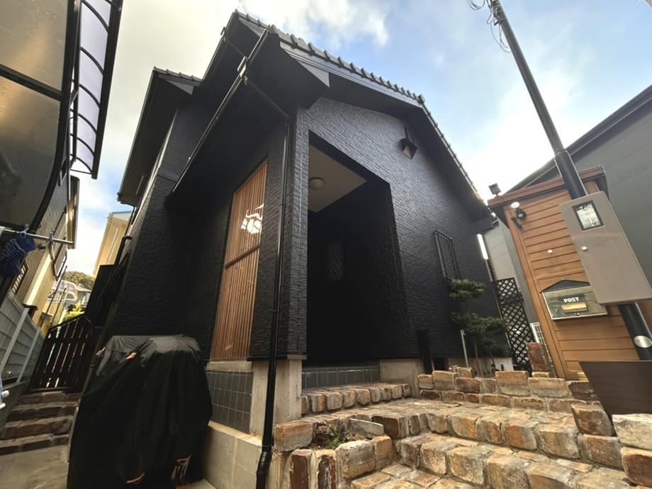 Sunny 4LDK House with Garden in Tarumi, Kobe - Photo 1