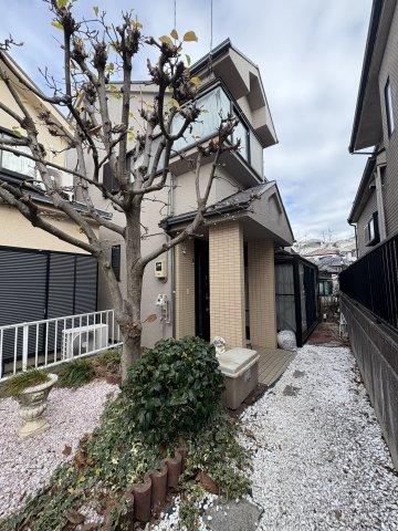 4LDK Detached House in Sanmai-cho, Kanagawa - Photo 1