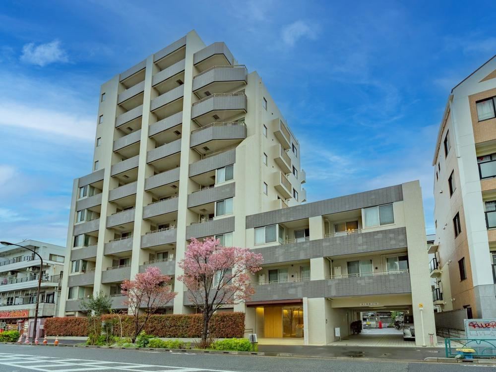 Comfortable 3LDK Apartment Near Musashi-Koyama Station - Photo 1