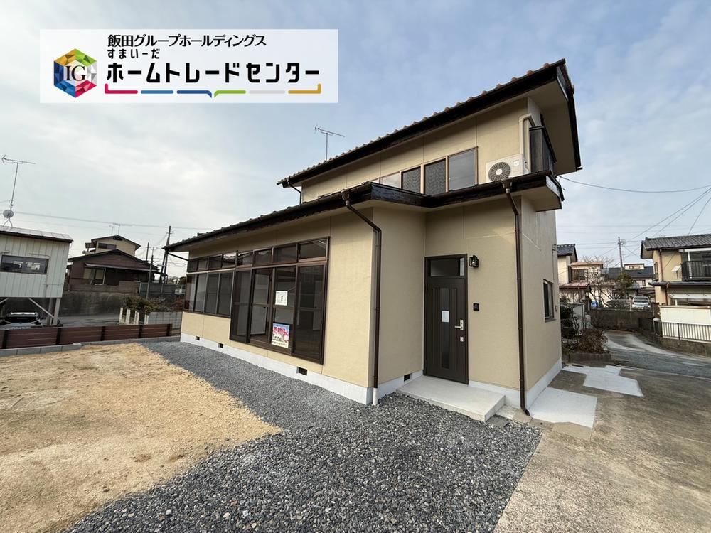 4DK House with Renovations Ready for Immediate Occupancy - Photo 1