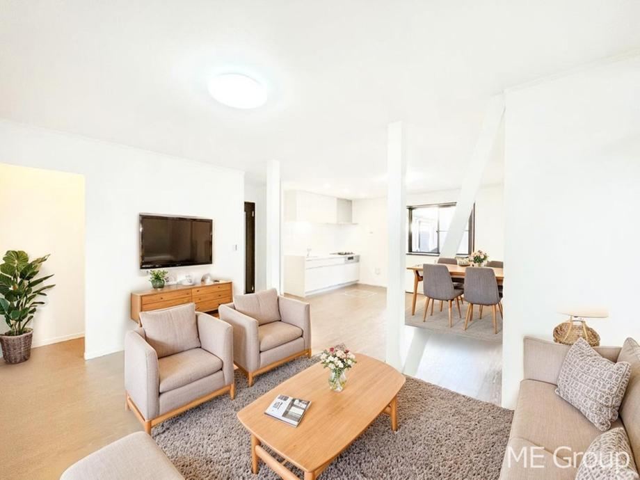 Modern 3LDK Home with Immediate Move-In - Photo 1