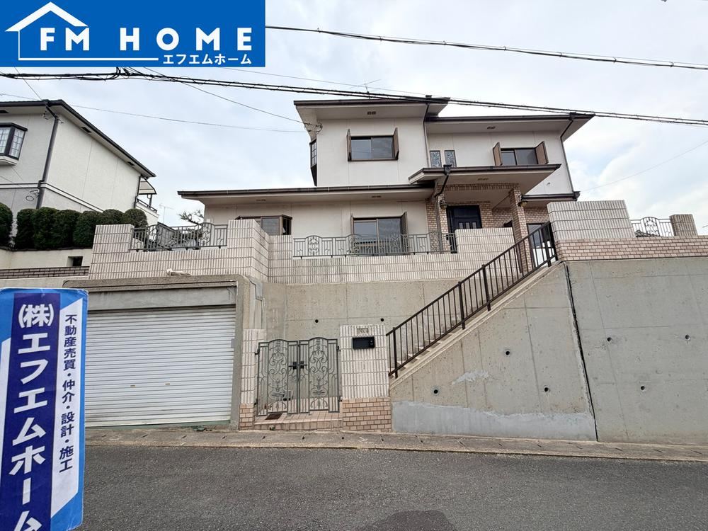 Well-Equipped 4LDK+S House in Uji - Photo 1