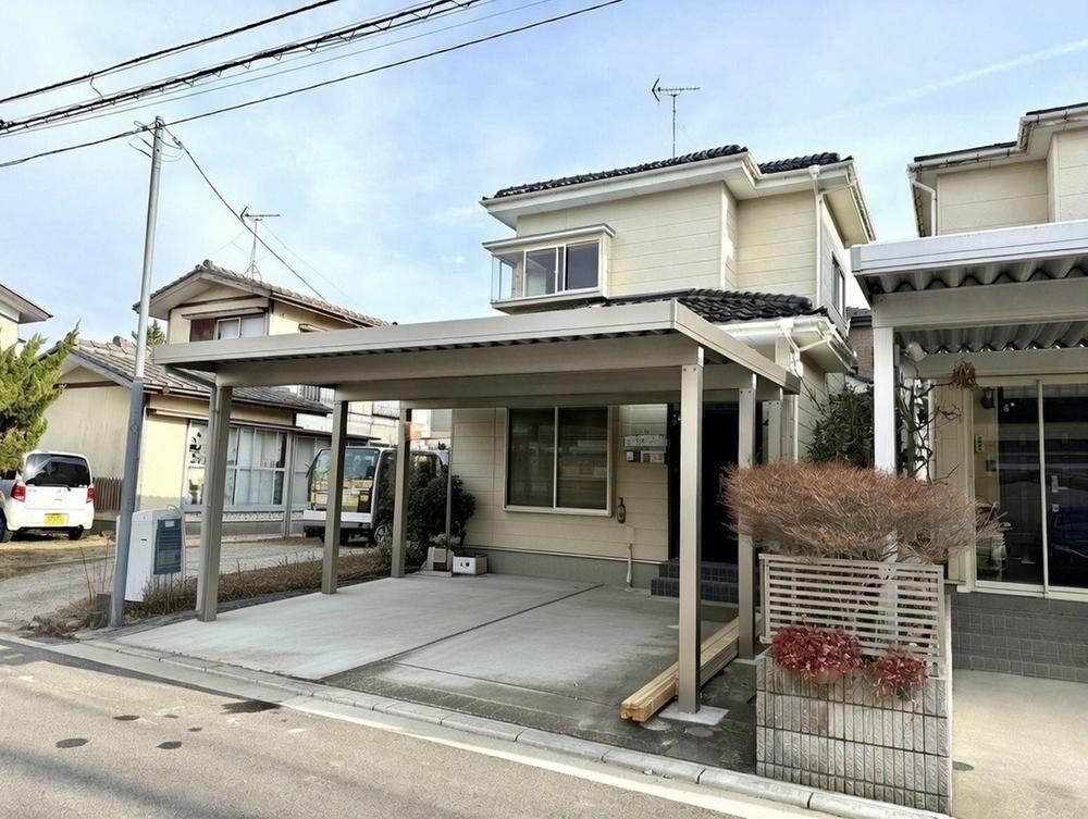 Comfortable 3LDK Home Near Elementary School - Photo 1