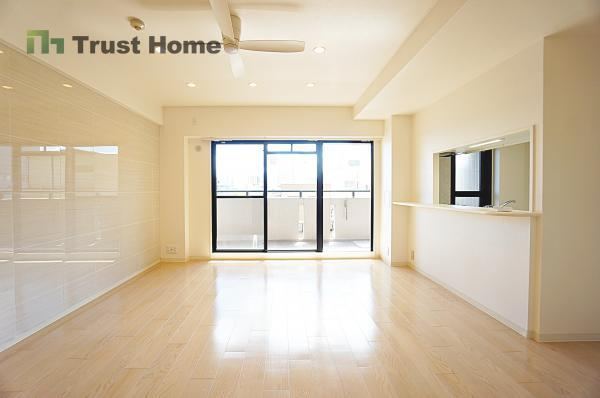 3LDK apartment in Suita, Osaka - Photo 1