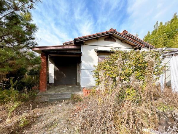 Renovated 5LDK Home in Oki Town - Photo 1