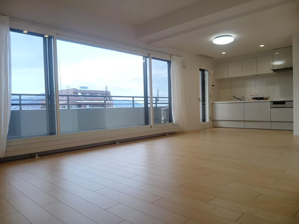 3LDK apartment in Chuo Ward, Sapporo, Hokkaido - Photo 1