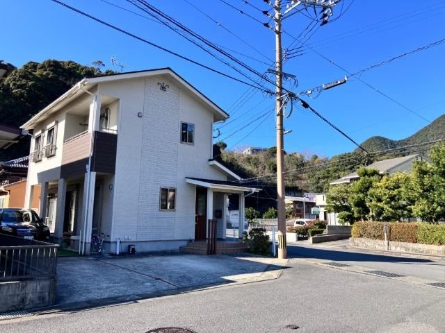 Modern 4LDK House in Toishi - Photo 1