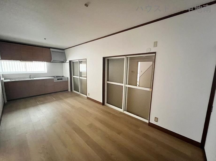 Renovated 4LDK Detached House in Himeji - Photo 1