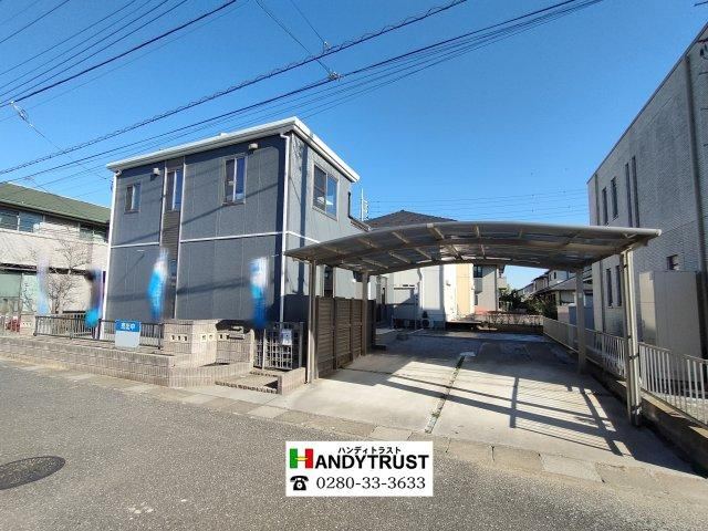 Renovated 4LDK+S House with Carport in Furukawa - Photo 1