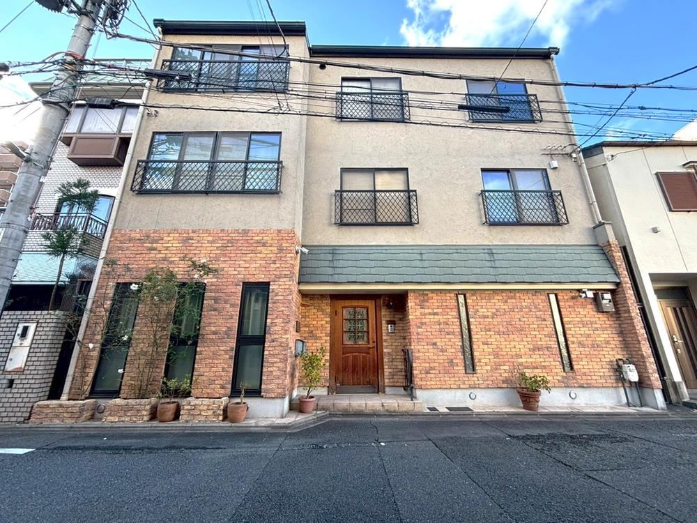 Charming 6LDK Detached House in Shimogyo Ward - Photo 1