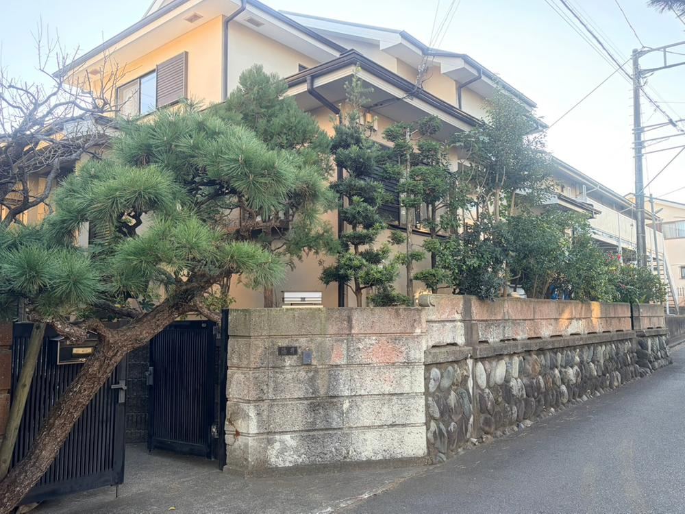 Spacious 5DK House with Garden in Hiratsuka - Photo 1