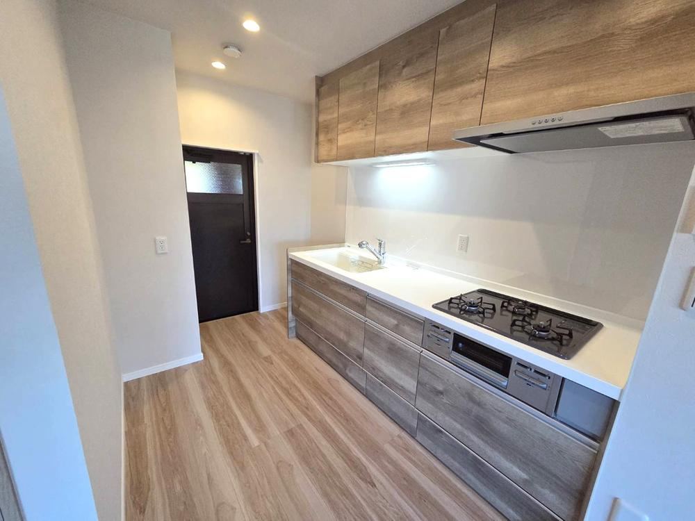 3LDK apartment in Asaminami Ward, Hiroshima - Photo 1