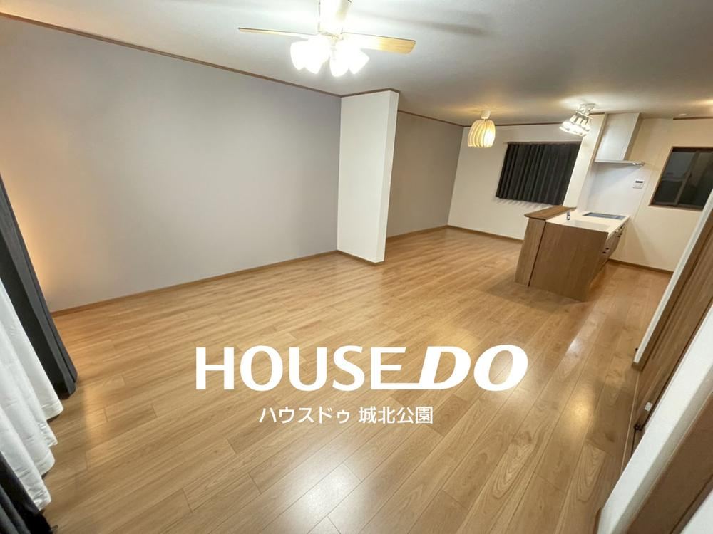 Modern 3LDK+S Home in Joto, Osaka - Photo 1