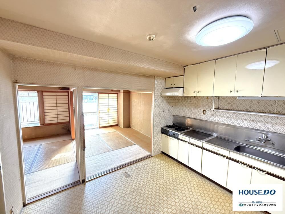 4DK apartment in Kita Ward, Okayama - Photo 1