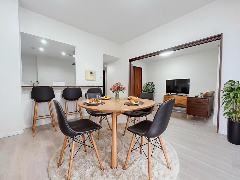 Affordable 2LDK+S Apartment in Yokohama - Photo 1