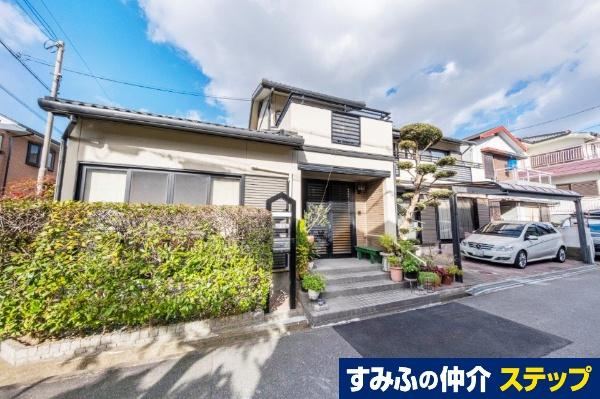 Elegant 4LDK House in Toyonaka - Photo 1
