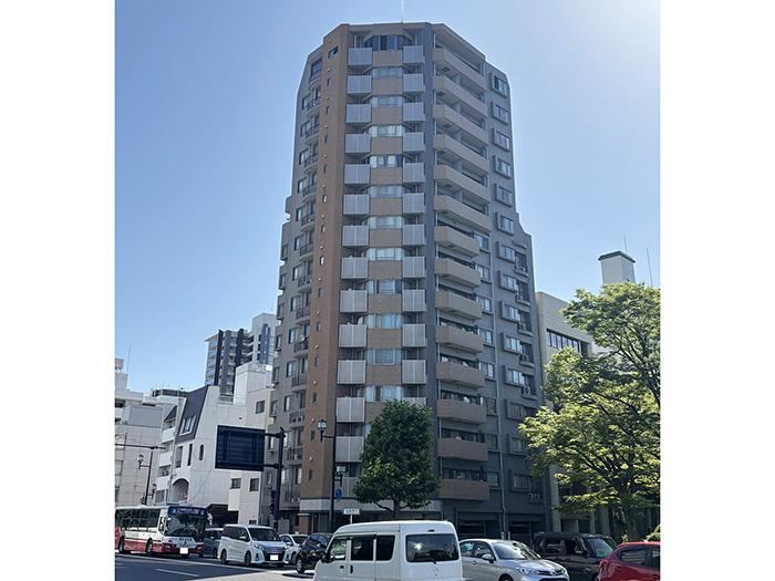 2LDK apartment in Naka Ward, Hiroshima - Photo 1